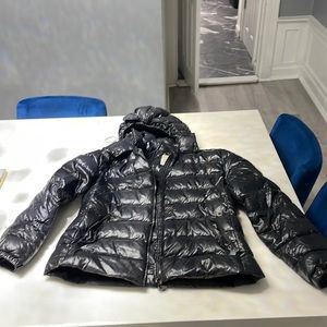 Moncler Black Puffer Jacket- size 5- Large